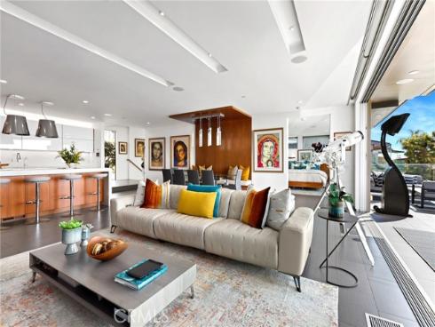 1088 Del Mar Avenue, Laguna Beach, CA