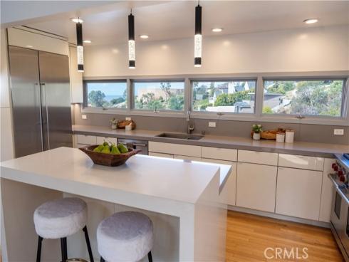 901 Summit Drive, Laguna Beach, CA