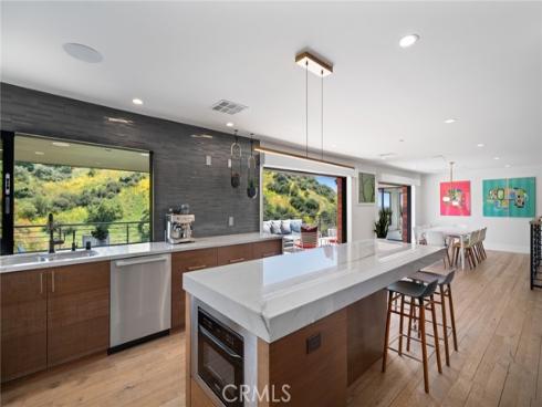 1435 Cerritos Drive, Laguna Beach, CA