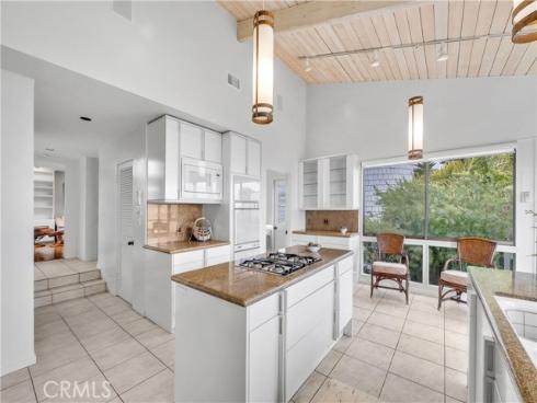 537 Dunnegan Place, Laguna Beach, CA