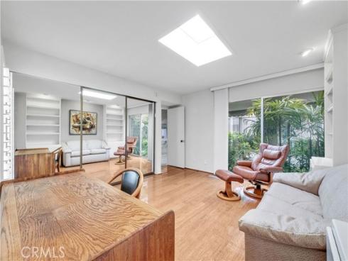 537 Dunnegan Place, Laguna Beach, CA