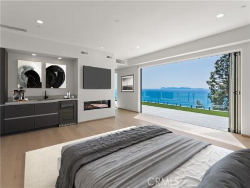 31 N Vista De Catalina , Laguna Beach, CA
