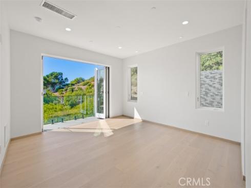 31 N Vista De Catalina , Laguna Beach, CA
