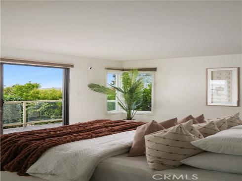 883 Katella Street, Laguna Beach, CA