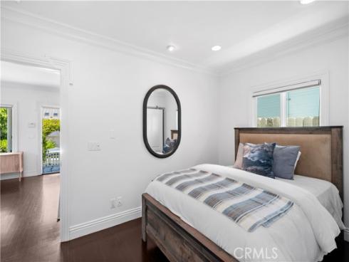 541 Thalia Street , Laguna Beach, CA