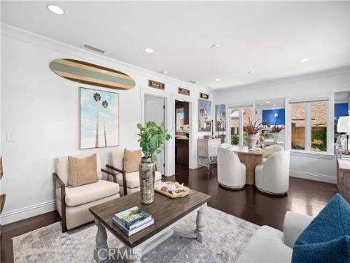 541 Thalia Street , Laguna Beach, CA
