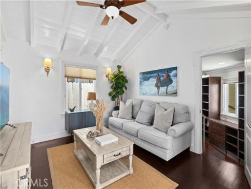 541 Thalia Street , Laguna Beach, CA