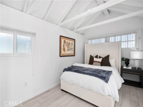 541 Thalia Street , Laguna Beach, CA