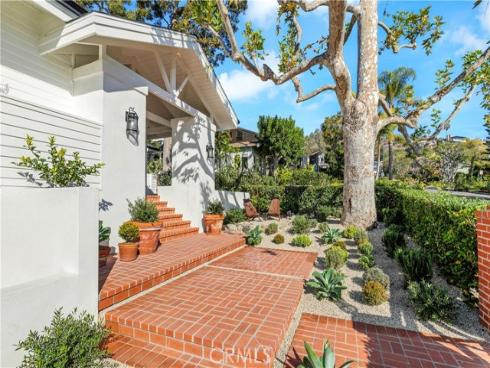432 Holly Street, Laguna Beach, CA