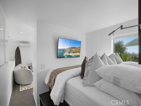 1119  Katella   Street, Laguna Beach, CA