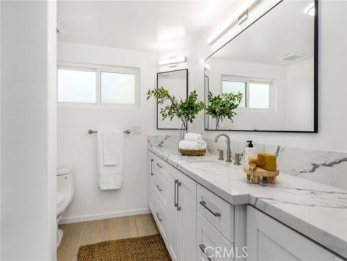 1385  Terrace Way  , Laguna Beach, CA