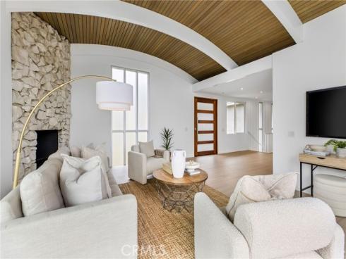 1385  Terrace Way  , Laguna Beach, CA