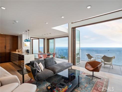 2517  Iris   Way, Laguna Beach, CA