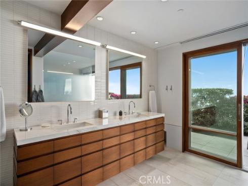 2517  Iris   Way, Laguna Beach, CA