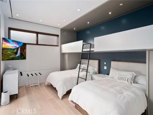 2517  Iris   Way, Laguna Beach, CA