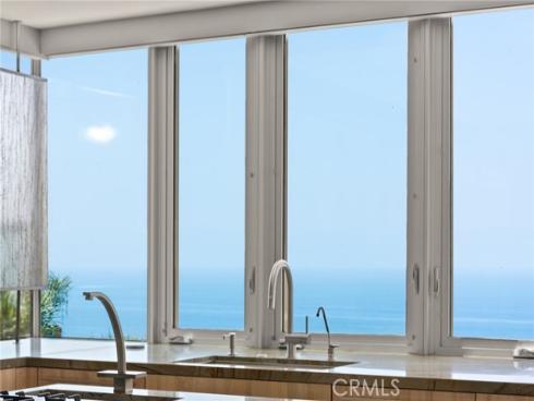 900  Gainsborough   Drive, Laguna Beach, CA