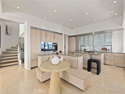 900  Gainsborough   Drive, Laguna Beach, CA