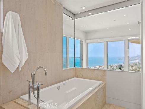 900  Gainsborough   Drive, Laguna Beach, CA