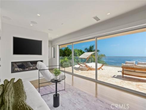 900  Gainsborough   Drive, Laguna Beach, CA