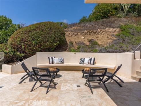 900  Gainsborough   Drive, Laguna Beach, CA