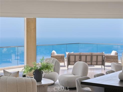 900  Gainsborough   Drive, Laguna Beach, CA