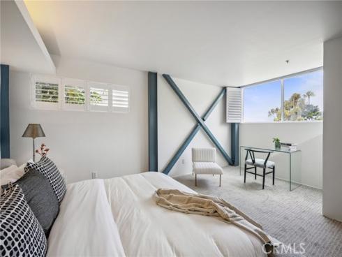 686  Diamond   Street, Laguna Beach, CA