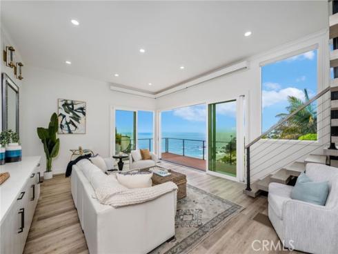 32015 Point Place , Laguna Beach, CA
