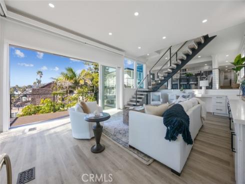 32015 Point Place , Laguna Beach, CA