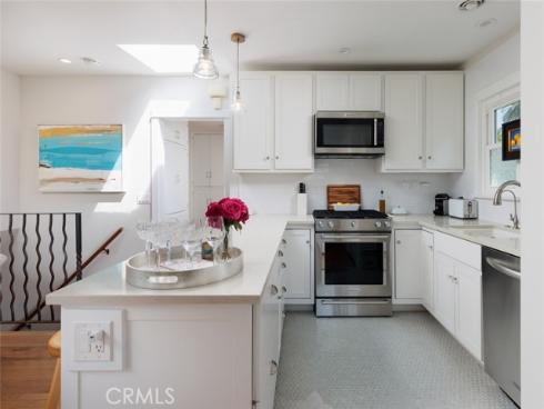 31907  9th   Avenue, Laguna Beach, CA