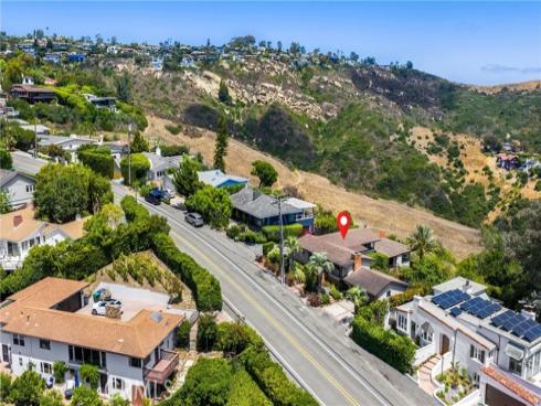 1961  Temple Hills   Drive, Laguna Beach, CA