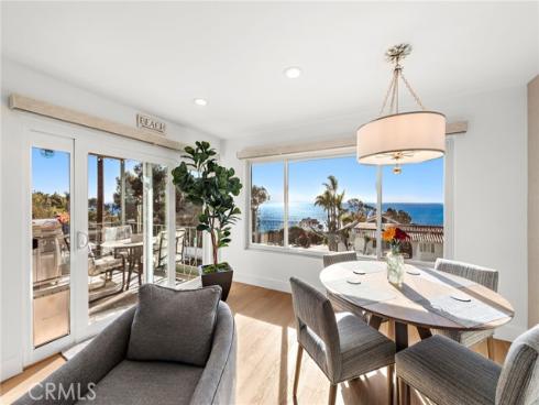 240  Moss  4  Street, Laguna Beach, CA