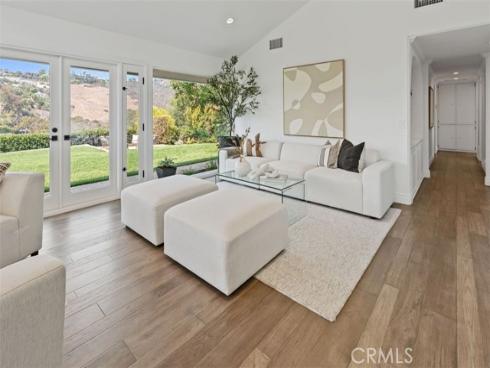 1056  Madison   Place, Laguna Beach, CA