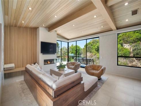 702  Diamond  , Laguna Beach, CA