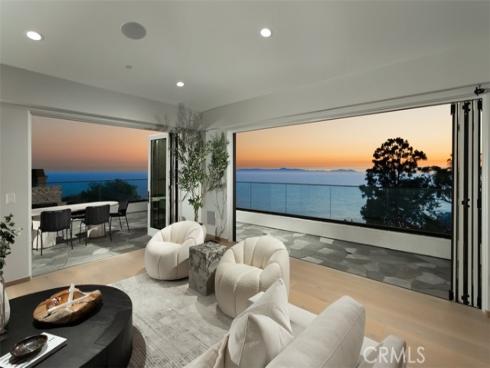 31 N Vista De Catalina  , Laguna Beach, CA