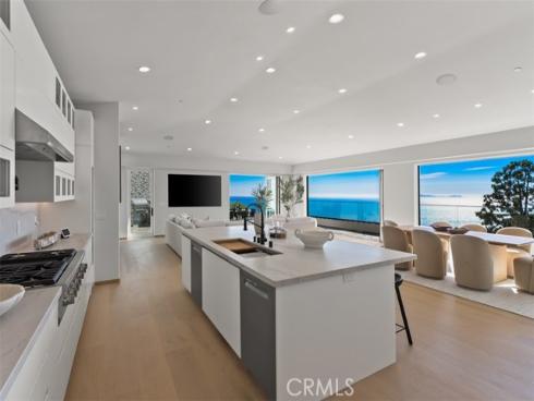 31 N Vista De Catalina  , Laguna Beach, CA