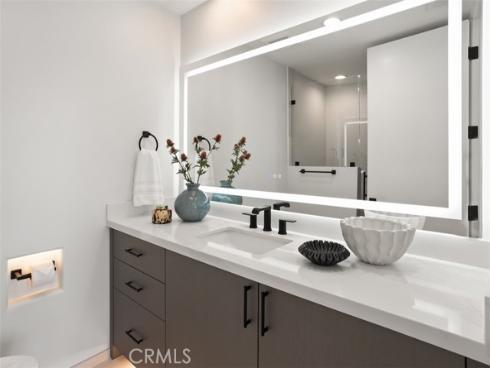 31 N Vista De Catalina  , Laguna Beach, CA