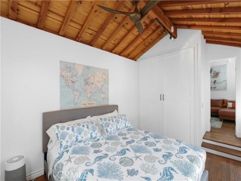 1029  Glenneyre   Street, Laguna Beach, CA