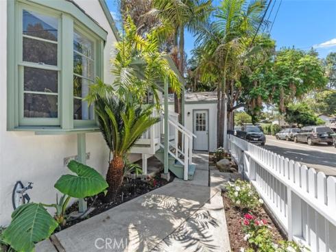 1595  Arroyo Drive  , Laguna Beach, CA