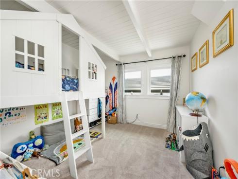 1071  Oro   Street, Laguna Beach, CA