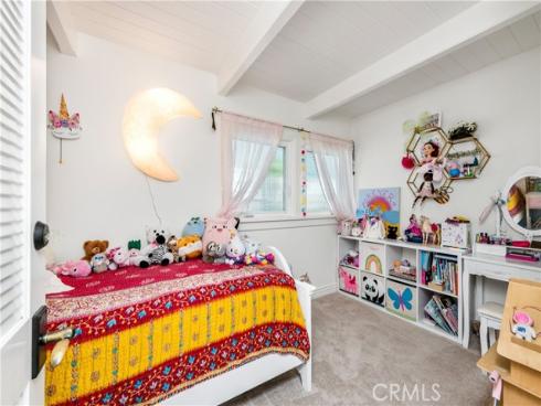 1071  Oro   Street, Laguna Beach, CA