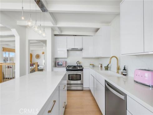 1071  Oro   Street, Laguna Beach, CA