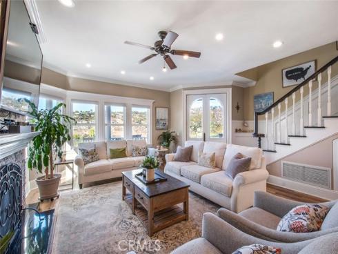 1025  Van Dyke   Drive, Laguna Beach, CA