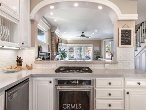 1025  Van Dyke   Drive, Laguna Beach, CA