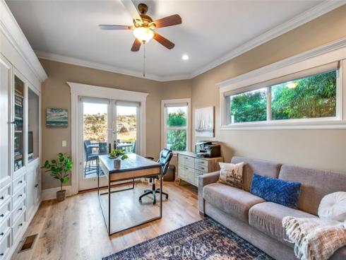 1025  Van Dyke   Drive, Laguna Beach, CA