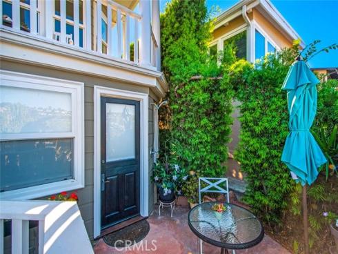 1025  Van Dyke   Drive, Laguna Beach, CA