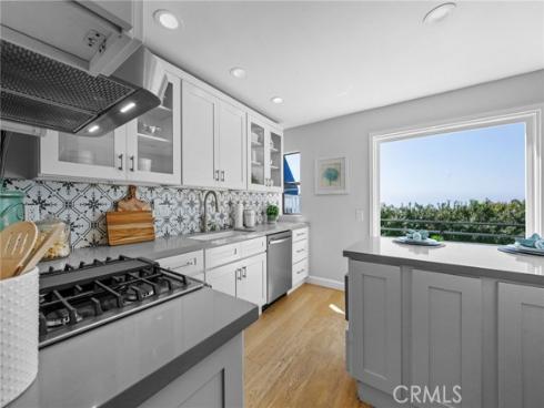 1077  Tia Juana   Street, Laguna Beach, CA