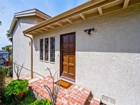 421  Loma Terrace  , Laguna Beach, CA