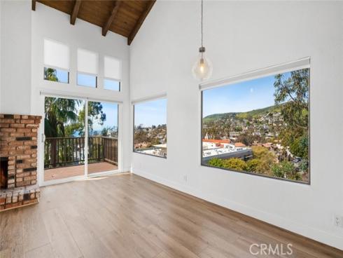 421  Loma Terrace  , Laguna Beach, CA
