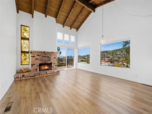 421  Loma Terrace  , Laguna Beach, CA