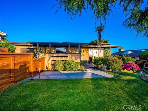 1687 Temple Hills Drive